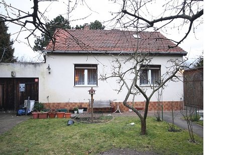 Kleines Einfamilienhaus auf sonnigem Süd-/West-Grundstück in optimaler Berlin- sowie Bahnhofsnähe
