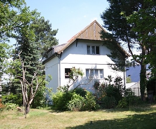 Landhaus in leichter Hanglage vor den Toren Berlins!