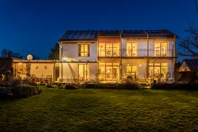 Lichtdurchflutetes Architekten-Einfamilienhaus mit hochwertiger Ausstattung auf sonnigem Südwestgarten