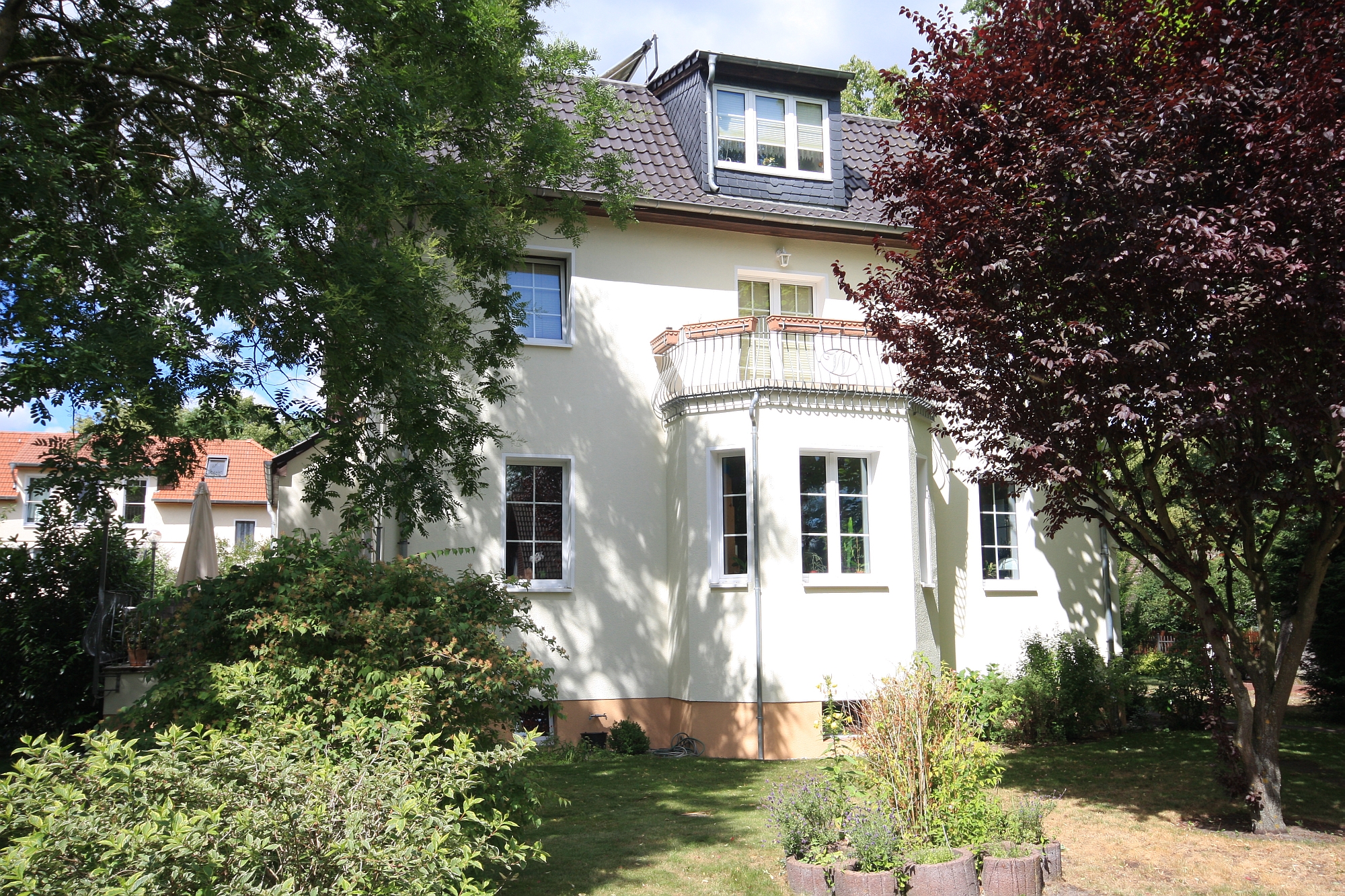 Rarität Villa "Waldesruh" mit 4 attraktiven Wohneinheiten in