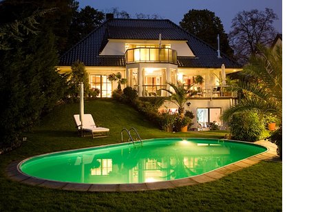 Repräsentives und luxuriöses Villenanwesen in ruhiger Wohnlage