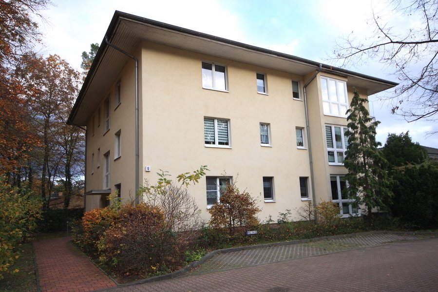 Schöne 2-Zimmer-Wohnung mit Balkon und Stellplatz in ruhiger Wohnlage