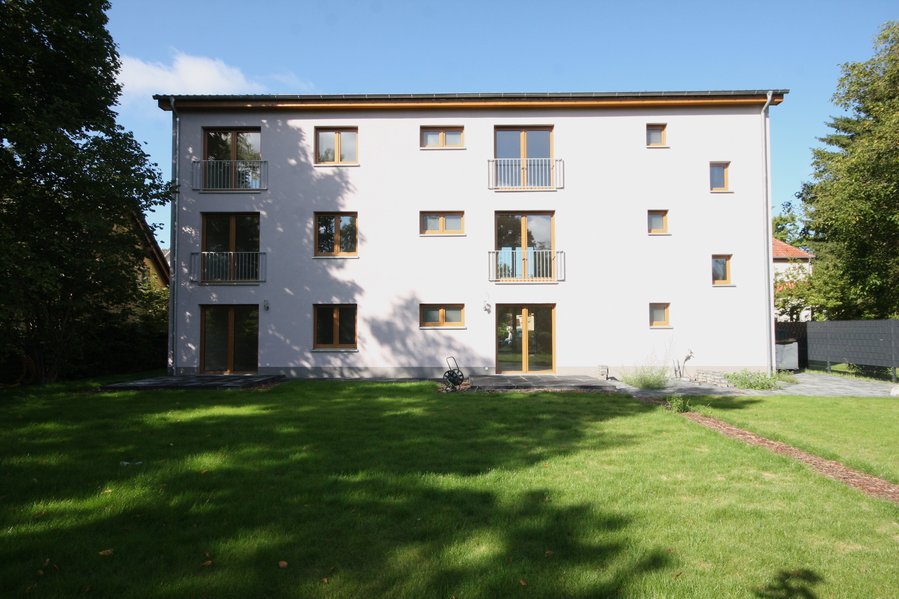 Schöne 3-Zimmer-Erdgeschosswohnung mit drei Terrassen in Finkenkruger Toplage