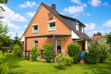 Schönes Einfamilienhaus mit bester Ausstattung in begehrter Wohnlage von Brieselang