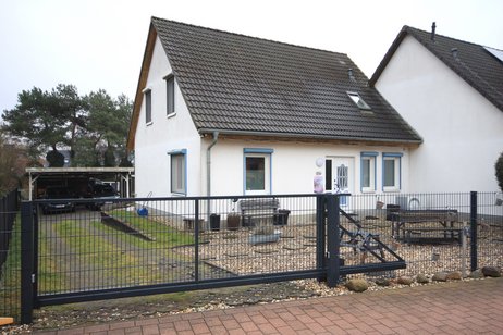 Schönes Einfamilienhaus mit neuer Luft-Wärmepumpe in sehr ruhiger Wohnlage