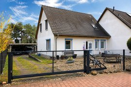Schönes Einfamilienhaus mit neuer Luft-Wärmepumpe in sehr ruhiger Wohnlage