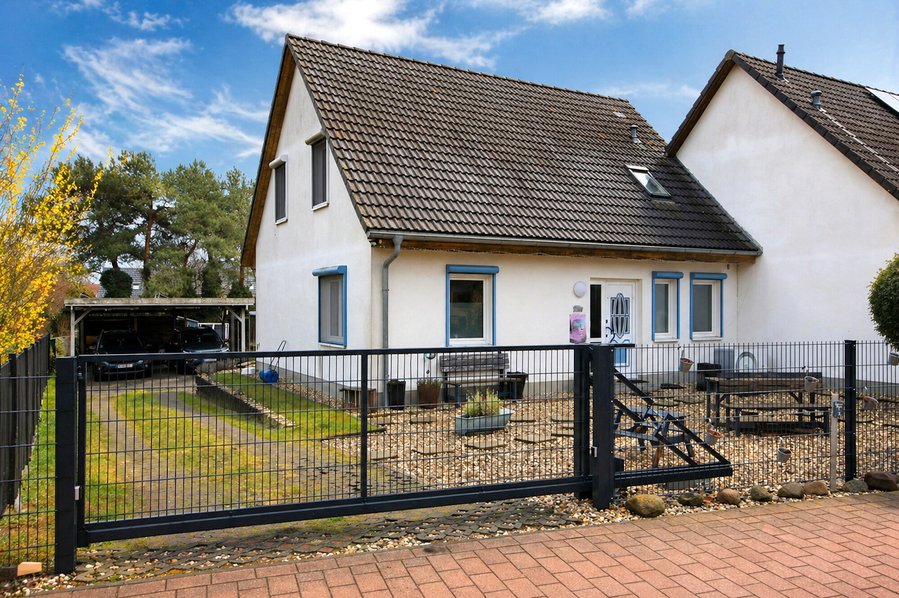 Schönes Einfamilienhaus mit neuer Luft-Wärmepumpe in sehr ruhiger Wohnlage