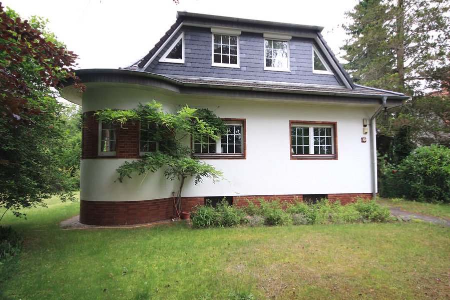 Schönes Einfamilienhaus von 1933 im Villenstil in Finkenkruger Toplage