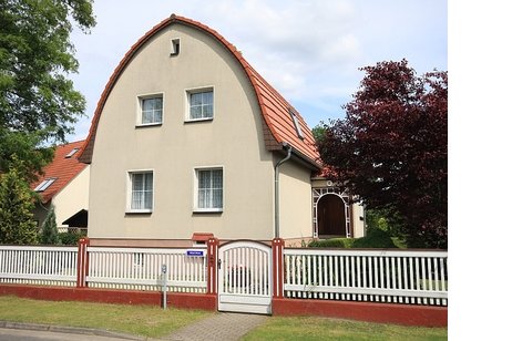 Sehr gepflegtes Einfamilienhaus in ruhiger Wohnlage in optimaler Berlin- sowie Bahnhofsnähe