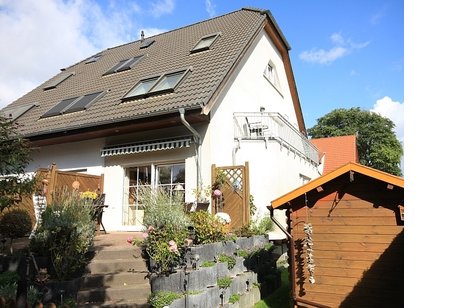 Sehr gepflegtes Reihenendhaus mit bester Ausstattung auf Südgrundstück in optimaler Bahnhofsnähe