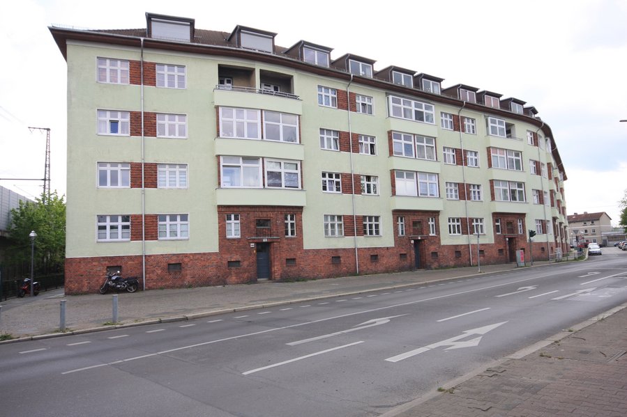 Sehr schöne 3-Zimmer-Dachgeschosswohnung mit Südbalkon in gesuchter Lage von Berlin-Spandau