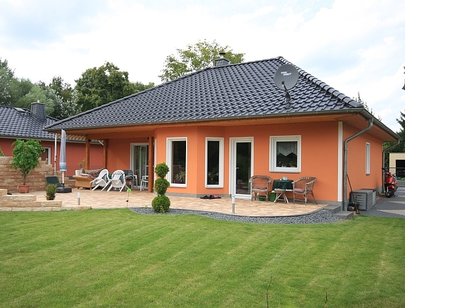 Sehr schöner Bungalow Bj. 2010 mit bester Ausstattung auf sonnigem Süd/West-Grundstück