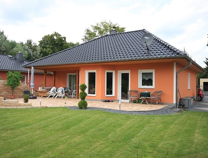 Sehr schöner Bungalow Bj. 2010 mit bester Ausstattung auf sonnigem Süd/West-Grundstück
