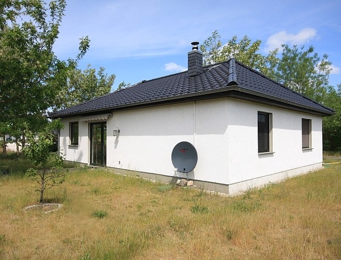 Sehr schöner Bungalow mit bester Ausstattung und herrlichem Weitblick auf Felder und Wiesen