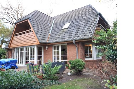 Sehr schönes Ein- bis Zweifamilienhaus auf sonnigem Süd/West-Grundstück in erstklassiger Wohnlage
