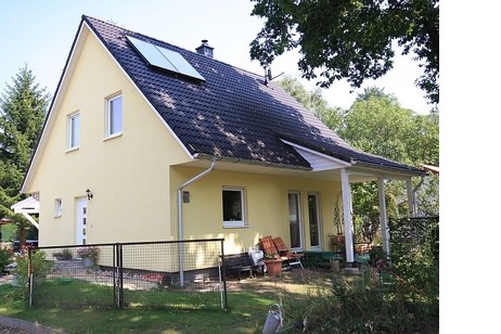 Sehr schönes Einfamilienhaus mit bester Ausstattung auf sonnigem Gartengrundstück in Toplage