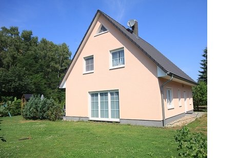 Sehr schönes Einfamilienhaus mit bester Ausstattung auf sonnigem Gartengrundstück!