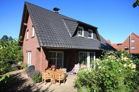 Sehr schönes Einfamilienhaus mit bester Ausstattung auf zauberhaftem Südwestgarten
