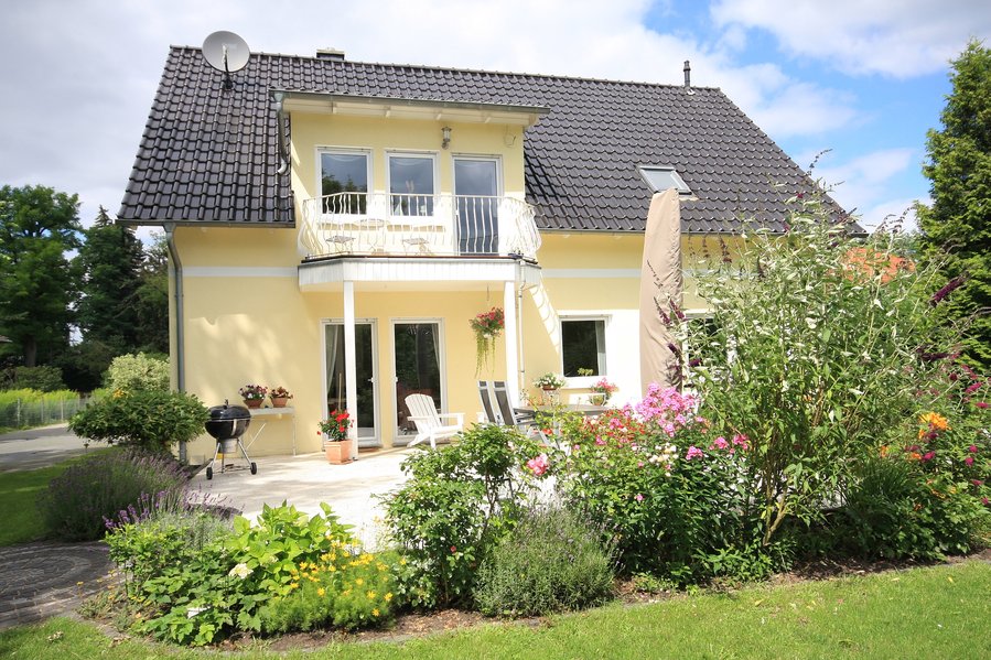 Sehr schönes Einfamilienhaus mit hochwertiger Ausstattung auf sonnigem Süd/West-Grundstück