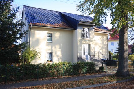 Sehr schönes Mehrfamilienhaus mit 5 attraktiven Wohneinheiten in ruhiger und zentraler Wohnlage