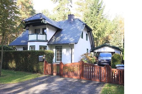 Sehr schönes und gepflegtes Einfamilienhaus mit hochwertiger Ausstattung auf sonnigem Südgrundstück