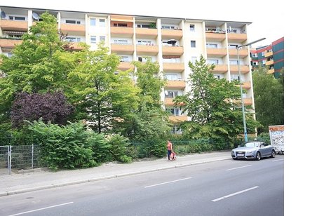 Sonnige 1-Zimmer-Wohnung mit Balkon in direkter Nähe zum Böcklerpark in beliebter Lage von Kreuzberg