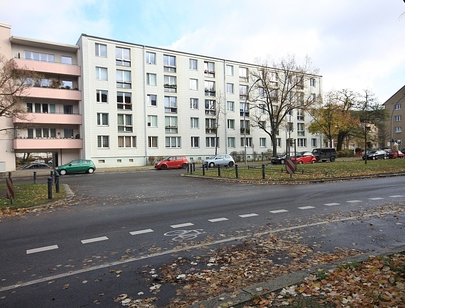 Sonnige und schöne Zweieinhalb-Zimmer-Wohnung in beliebter Wohnlage von Berlin-Westend