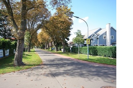 Sonniges Baugrundstück mit Süd/West-Ausrichtung in ruhiger und zentraler Wohnlage