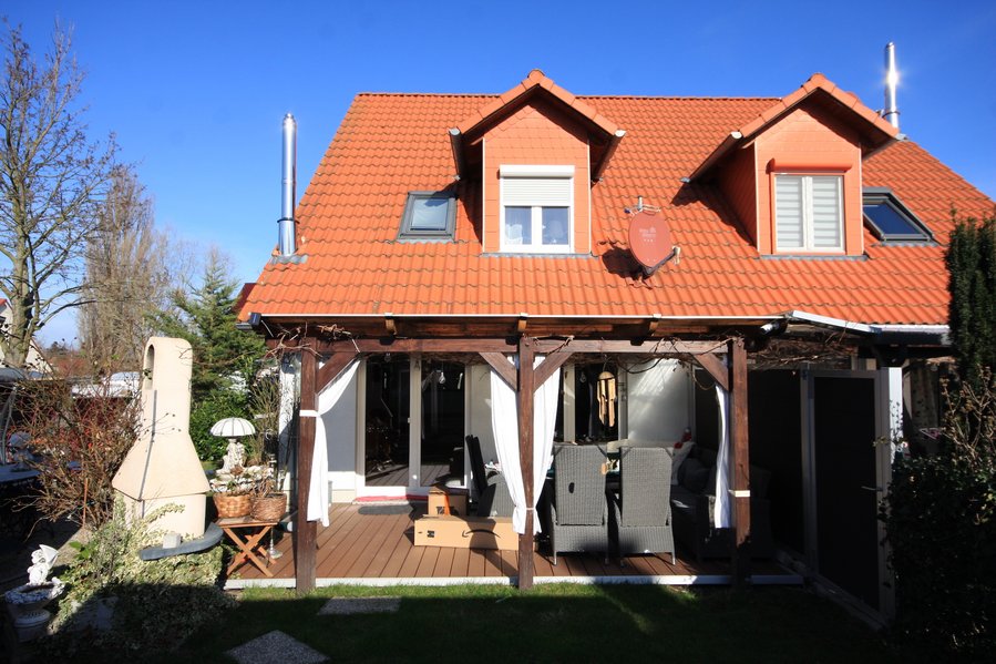Top gepflegte Doppelhaushälfte mit bester Ausstattung auf sonnigem Südgarten in ruhiger Wohnlage