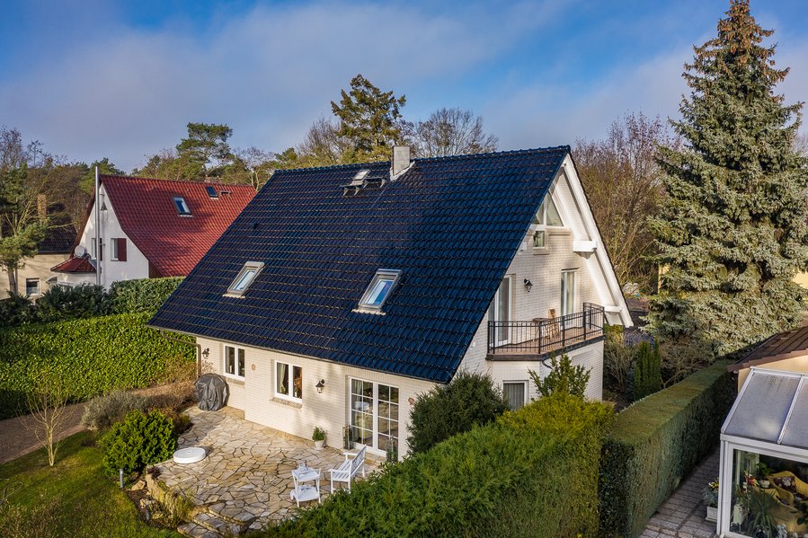Top gepflegtes Architekten-Einfamilienaus mit hochwertiger Ausstattung auf traumhaftem Südwestgarten