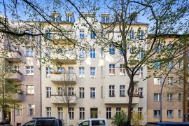 Toplage Gustav-Müller-Straße: 3-Zimmer-Dachgeschosswohnung mit Aufzug und großer Terrasse