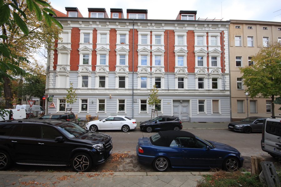 Vermietete 1-Zimmer-Wohnung / 2. OG / im schönen Stuckaltbau in gefragter Lage von Spandau