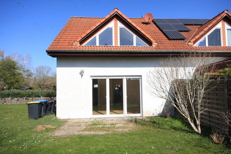Doppelhaushälfte mit bester Ausstattung auf sonnigem Südwest-Grundstück