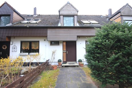 Vollunterkellertes Reihenmittelhaus auf sonnigem Süd-/West-Grundstück (Erbpacht)
