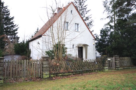 Zur Sanierung: Charmantes Einfamilienhaus um 1938 erbaut + weiteren Bauplatz in gefragter Wohnlage